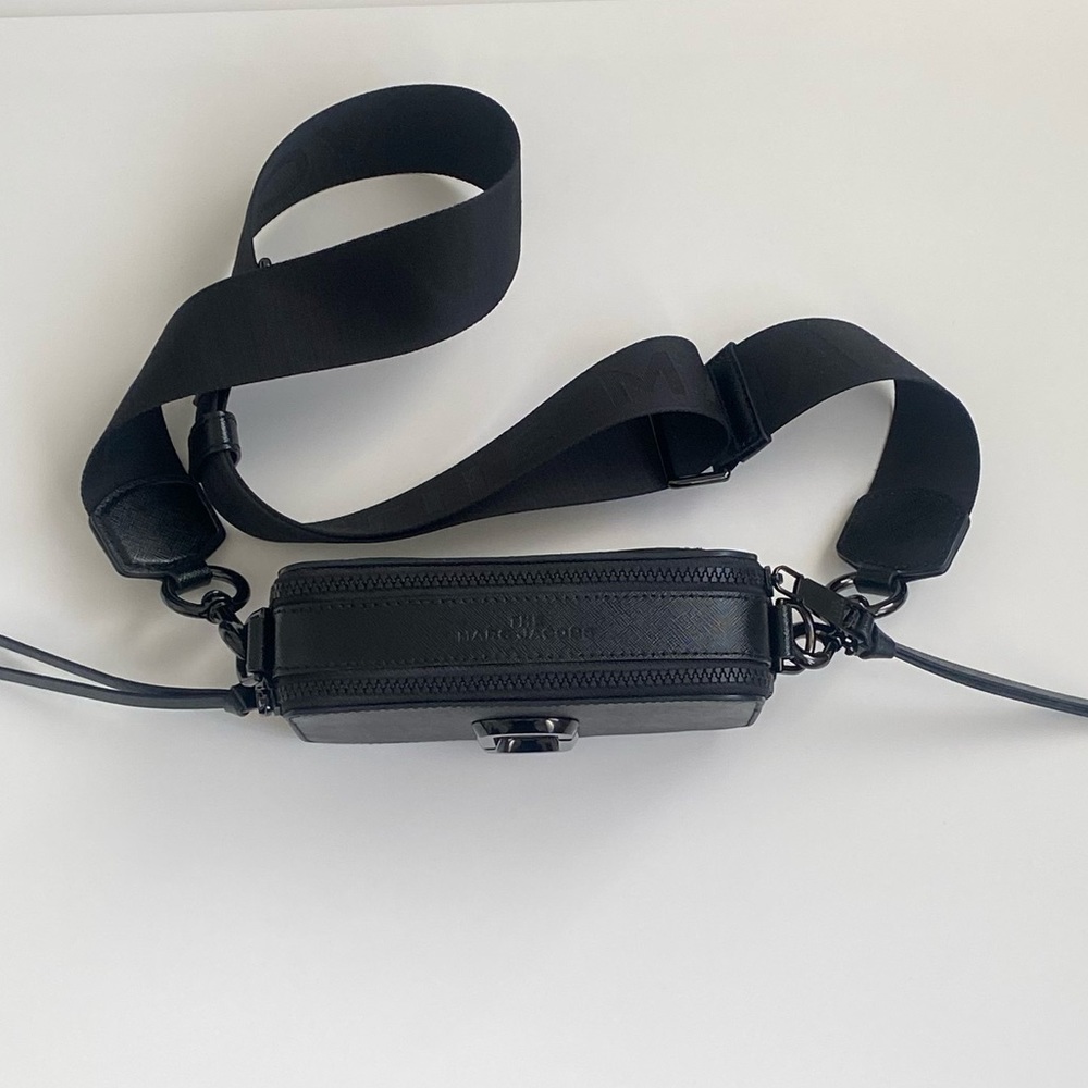 Authentic Marc Jacobs Snapshot - Picture 5 of 16